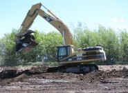 EXCAVATOR 104,000 Lbs. 345
