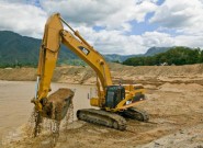EXCAVATOR 150,000 Lbs. 365